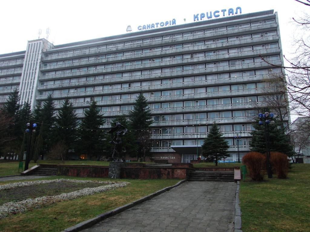 Sanatoriy Kristall Truskavets Bagian luar foto
